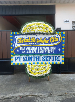 Papan Bunga Duka di Salahuddin