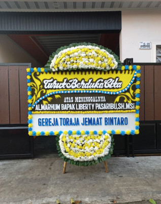 Papan Bunga Duka di Salahuddin