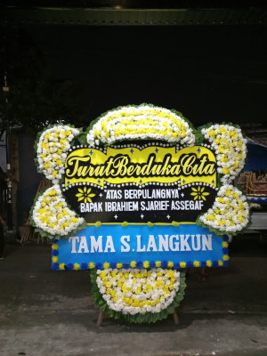 Papan Bunga Duka di Salahuddin